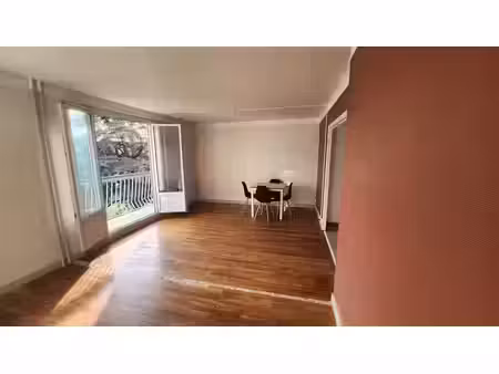 location meublée appartement 3 pièces 69 m² à villefranche-sur-saone (69400)  840 €