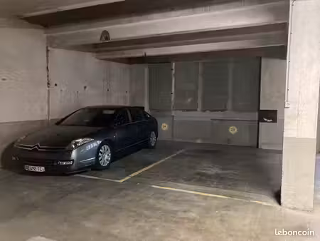 parking angers centre /gare