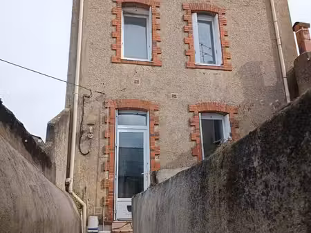 location maison atypique à étages de 75m2 centre de cholet