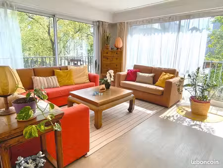 appartement t4/t5 avec balcon  cave et ascenseur  parking sécurisé en sus possible