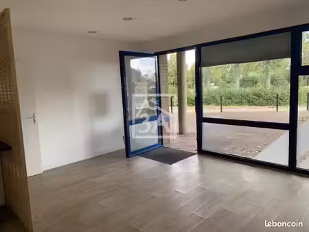 local commercial 28 m²