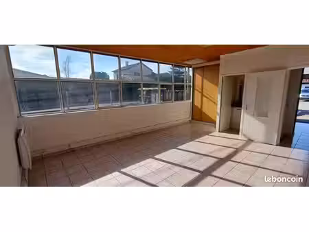 local 40 m² monistrol-sur-loire