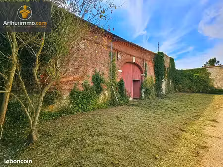 grange 1 pièce 164 m²