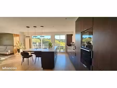 t3 dernier étage 84m² - balcon et grand garage – la baule les pins