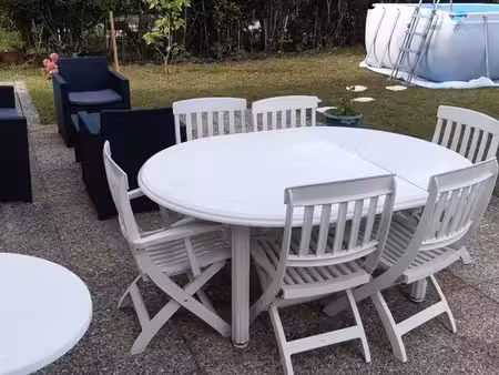 grande maison familiale de 5 pièces  145m2 bien située à mérignac plus garage double  jard