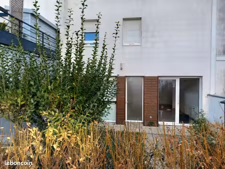 appartement t2 + jardin privatif + place de parking