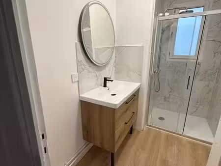 t4 bien placé tout juste entièrement rénové