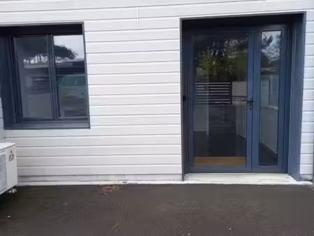 local 34 m²