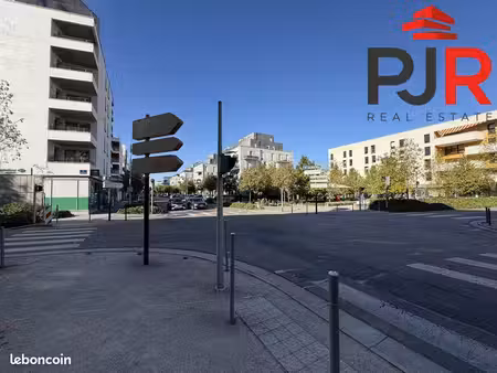 local commercial 65 m² nancy