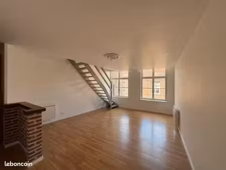 valenciennes f2 duplex de 60 m2 en hyper centre