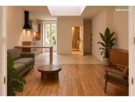 t2 40 m² + garage fermé + cave - non meublé– nantes canclaux / mellinet