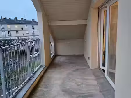 location meublée appartement 4 pièces 96 m² à melun (77000)  1 350 €