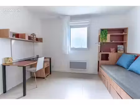 studio 1 pièce 19 m²