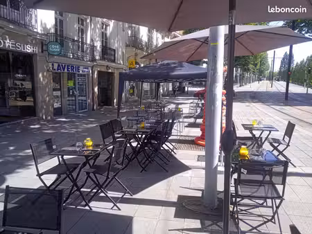 cession droit au bail restaurant emplacement stratégique n°1 – travaux récents – excellent