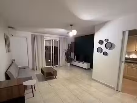 location meublée appartement 2 pièces 46 m² à suresnes (92150)  1 450 €