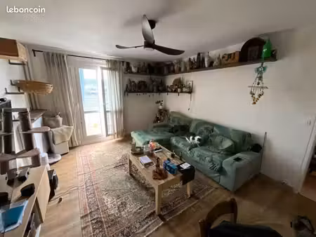appartement lumineux de 70 m² avec 3 chambres – résidence chazeron