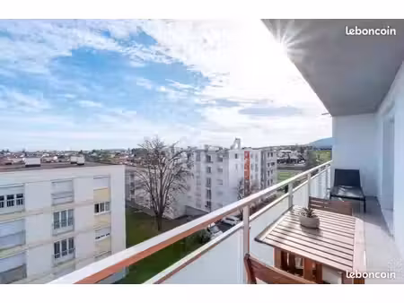 t3 vendu loué garage balcon