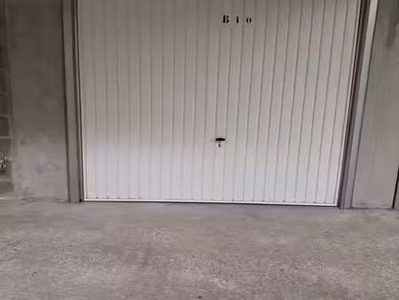 garage 20 m2 environ