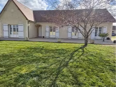 très belle maison entièrement de plein pied (rare)