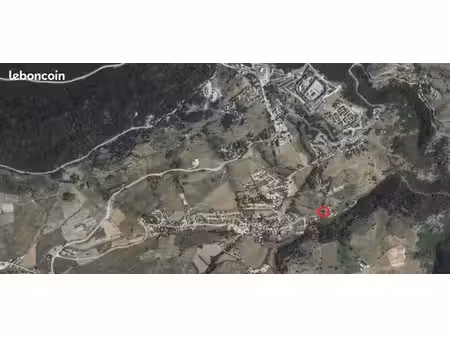 terrrain à batir proche village hors lotissement la cabanasse sous les moulins