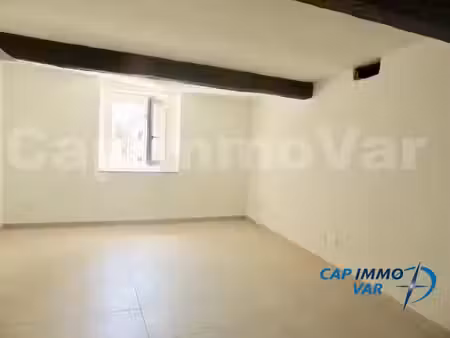 location appartement 2 pièces 51 m² à le beausset (83330)  590 €