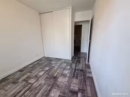 loue appartement boulevard kennedy 40m²