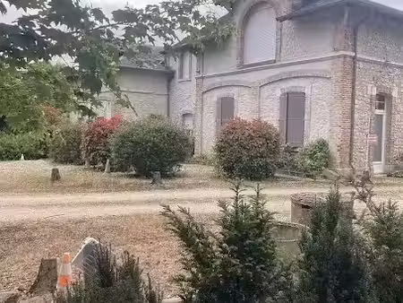location meublée appartement 1 pièce 26 m² à orleans (45000)  524 €