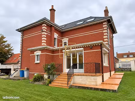 maison 6 pièces 155 m²