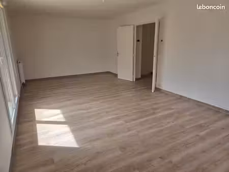 t3 avec garage et terrasse
