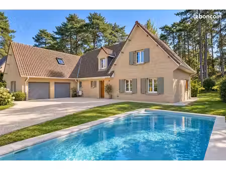 villa 12 pièces 240 m²