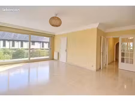 appartement 3 pièces 81 m²
