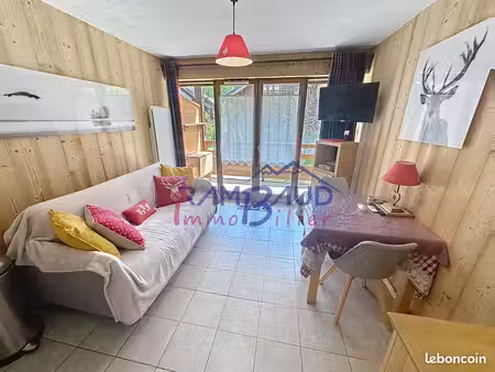studio 1 pièce 20 m²