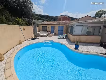 maison plain-pied jardin piscine