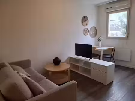 location appartement 1 pièce 18.12 m² à corbeil-essonnes (91100)  570 €