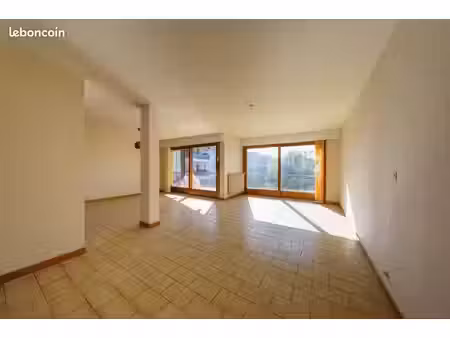 appartement 3 pièces 117 m²