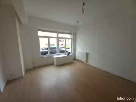 studio 1 pièce 24 m²