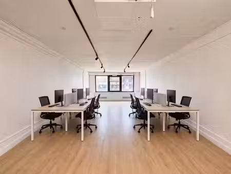 location locaux professionnels 47 m² à paris 10ème (75010)  2 299 €