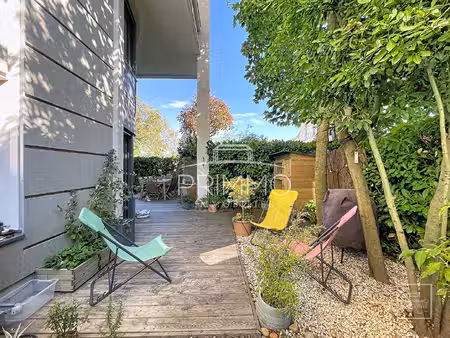 caluire-et-cuire - hyper centre - appartement t4 avec jardin privatif  cave et garage poss