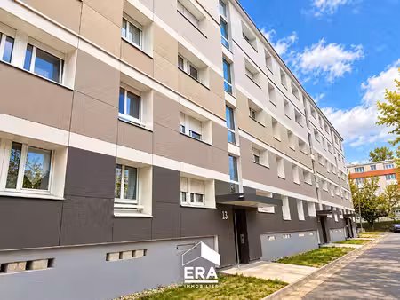 appartement t3 pièce(s) 51 m2 + cave + parking à rénover
