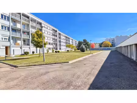 appartement 4 pièce(s)