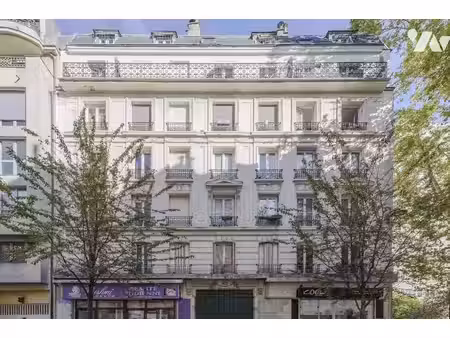 10 rue des portes blanches 75018