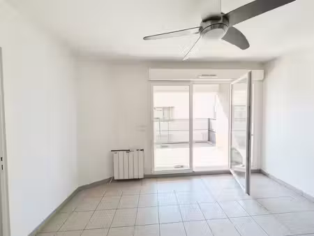appartement t2 avec terrasse et parking