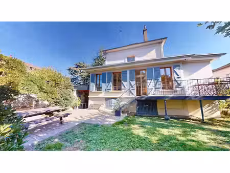 maison individuelle avec jardin  garage et appartement 3 pièces indépendant - grenoble