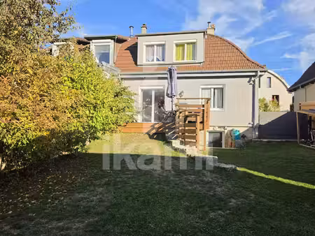maison de ville atypique - 5 pièces - 110 m2 avec cave  buan