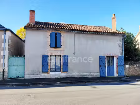 maison à vendre 3 pièces montmorillon (86)