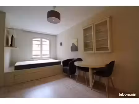 studio meublé de 26 m² à louer au centre historique de colmar