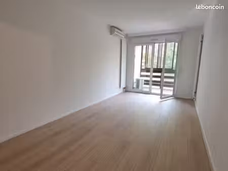 t2 46m2 avec loggia - résidence sénior - sans frais d'agence - centre historique mulhouse