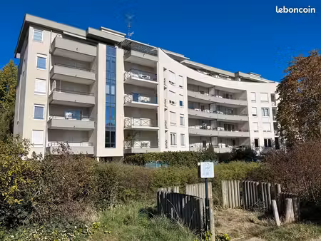 f2 46m2 au calme  lumineux avec garage  ascenseur  jardin+terrasse  quartier salengro-fila