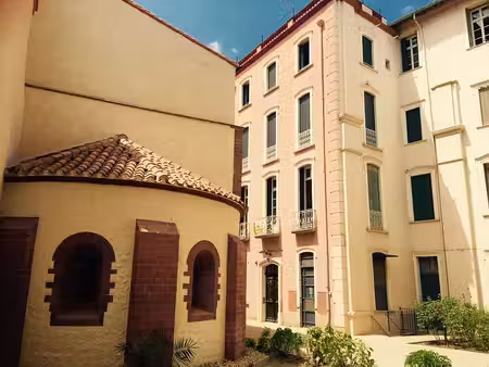 à louer perpignan centre historique t2 de 43 m2 à deux p