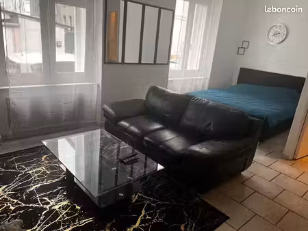 studio a meublé